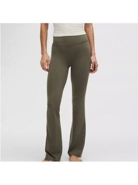 Lululemon--Align High-Rise Mini-Flare Pant Size: 2. Green PRISTINE CONDTION